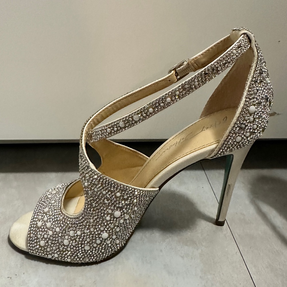Blue by Betsey Johnson Wedding Heels. Like New Condition